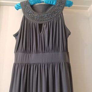 Nic & Dom Long gray dress with beaded collar - Size small